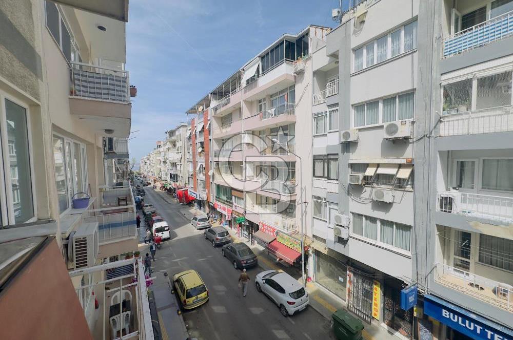 Üçyol ;Betonyol Cadde Üzeri Satılık 3+1 100 m2 Arakat Daire