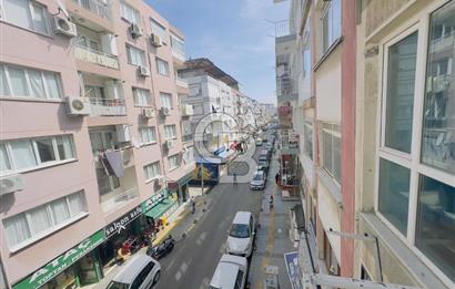 Üçyol ;Betonyol Cadde Üzeri Satılık 3+1 100 m2 Arakat Daire