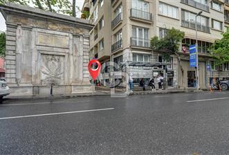 Beşiktaş Süleyman Seba (Spor) Caddesi Üzerinde İçi Yenilenmiş 3+1 İş Yeri 