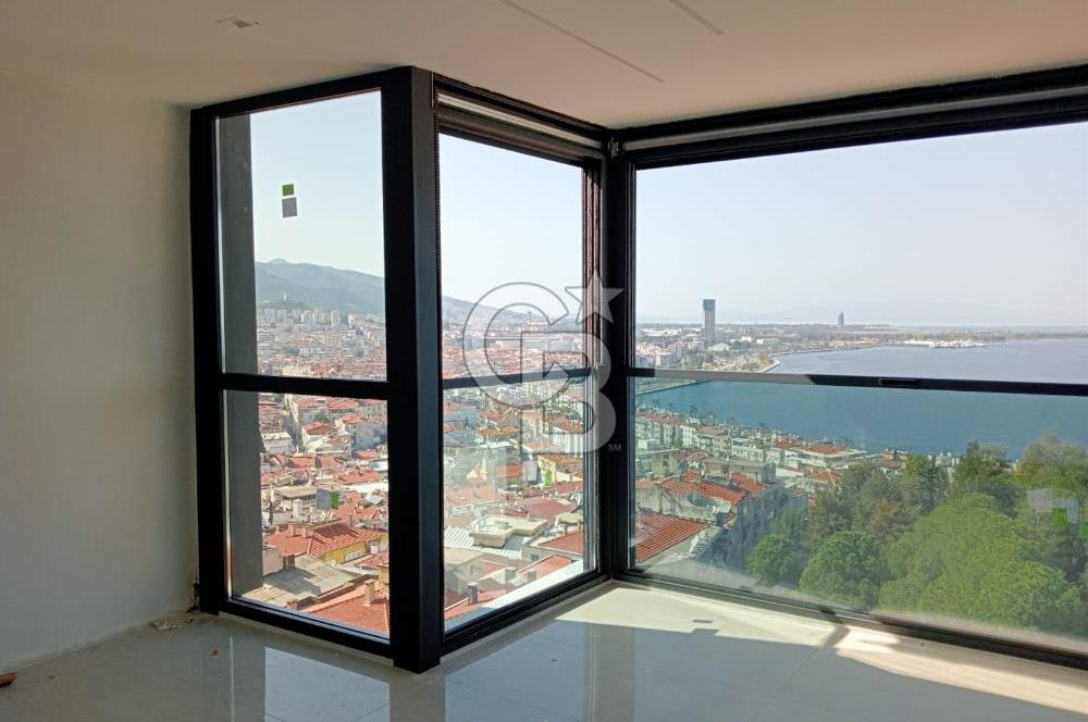 Göztepe'de Deniz Manzaralı Özel Mimari Yapılı 3+1 Lüks Daire