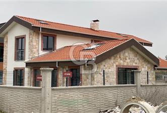 CB Vizyon Tuğba ERKAL'dan Karşıyaka'da Müstakil Uygun Fiyata Villa