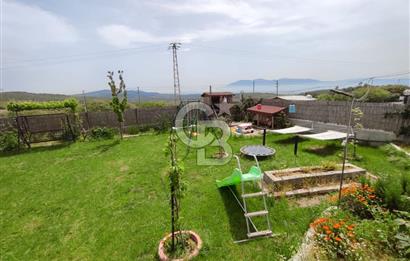 Manisa Yunusemre Küçükbelen'de Satılık Bahçeli Havuzlu Villa