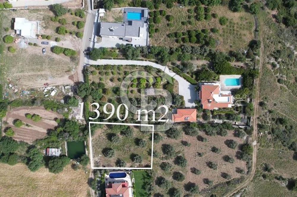 Kıbrıs Girne Alsancak Bölgesinde Önü Kesilmeyen Dağ ve Deniz Manzaralı Satılık 1390 m2 Arazi