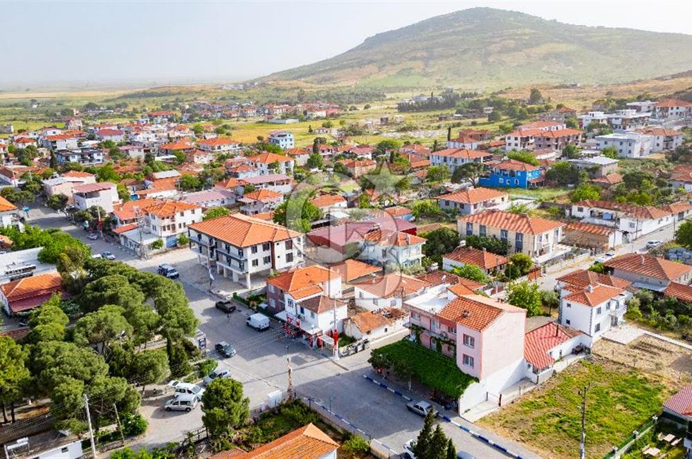 Foça Yenibağarası Ana Cadde Üzeri Devren Kiralık Dükkan