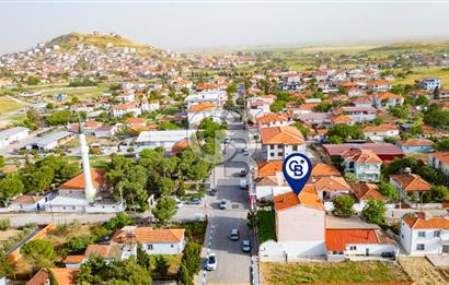 Foça Yenibağarası Ana Cadde Üzeri Devren Kiralık Dükkan