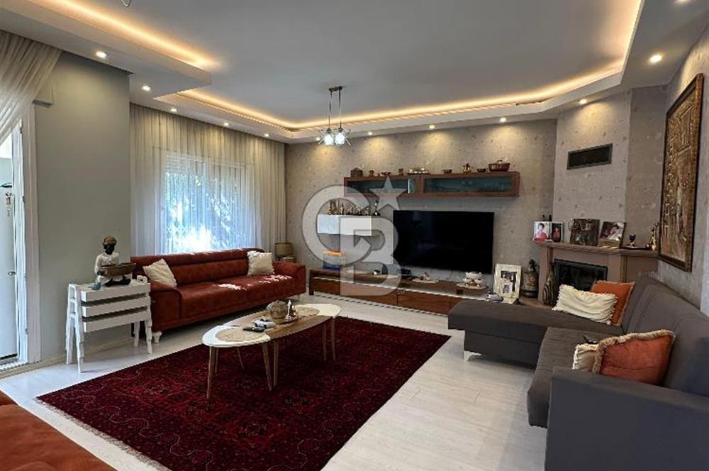 Gaziemir'de Yatırıma Uygun Metro Karşısı 4+1 Villa