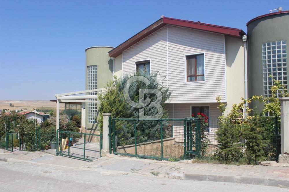 HACIMURATLI,ÖZÇAĞLA SİTESİNDE, 1700M2 BAHÇE İÇİNDE SATILIK VİLLA