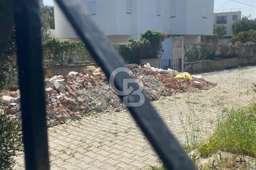 ÇEŞME Ilıca da Satılık  Muhteşem Konumda 5+1 Villa