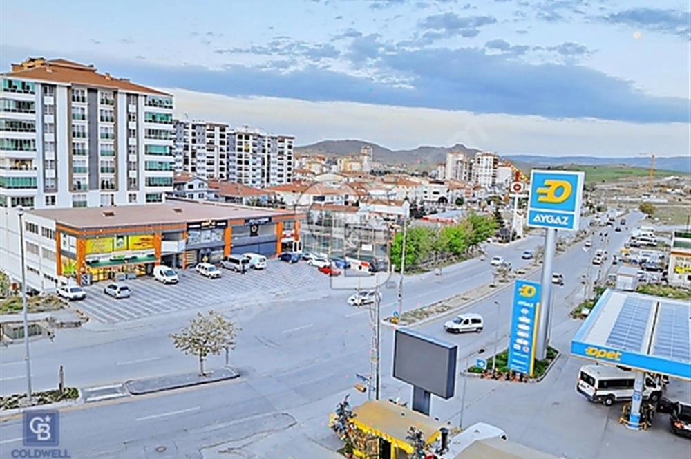 KARAPÜRÇEK BAŞAK MAHALLESİNDE CADDE ÜZERİNDE SATILIK 3+1 DAİRE