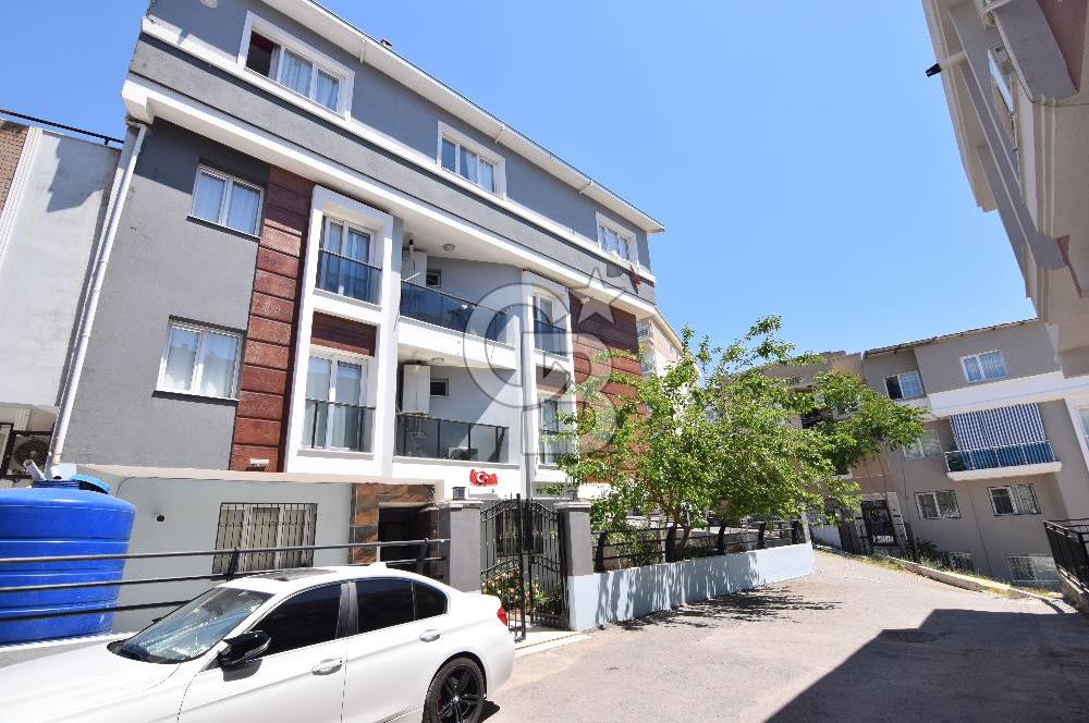 BUCA KURUÇEŞME MAHALLESİ'NDE SATILIK 1+1 DAİRE