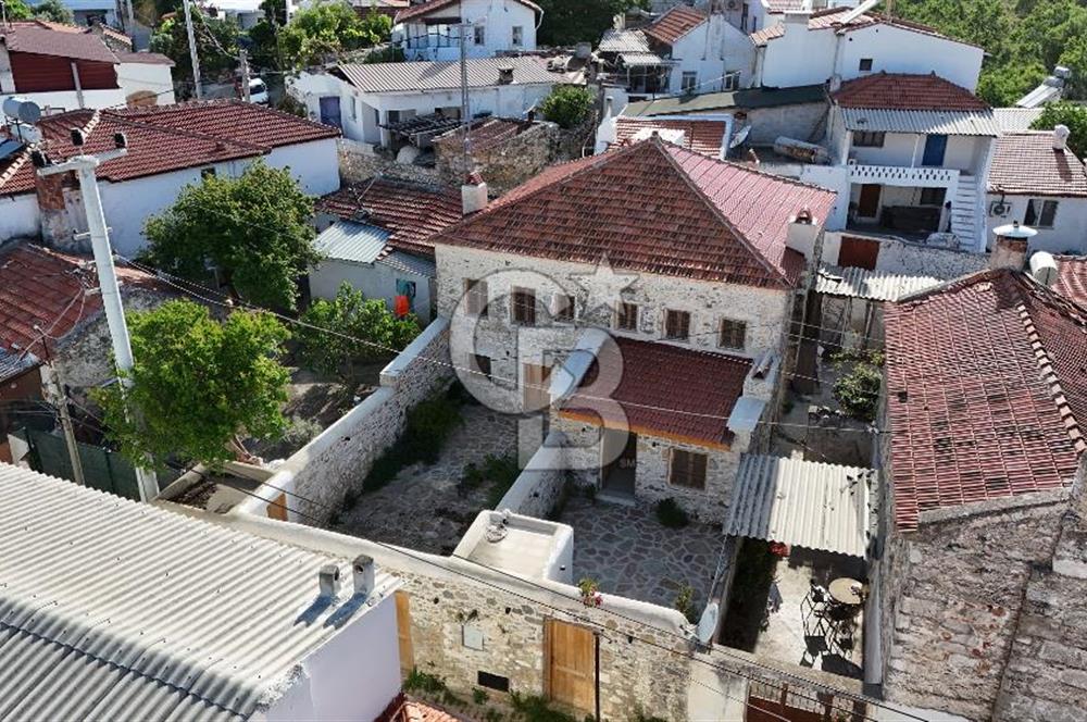 Datça Karaköy Köyiçi Restore Edilmiş Yıllık Kiralık Köy Evi