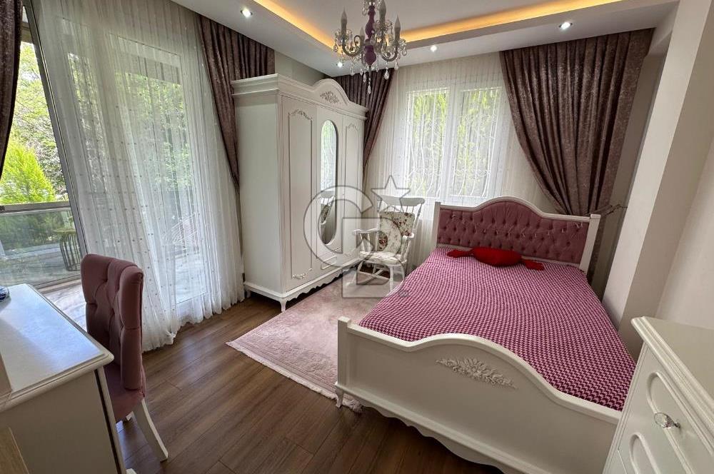 Bornova Evka 3 Bölgesi 5+1 Satılık Villa