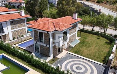 Datça'da Denize Yakın Tam Müstakil 4+2 Havuzlu Villa..