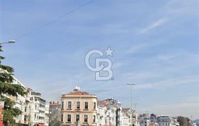 Boğazın İncisi Bebek-Arnavutköy Sahilde 3+1 180 m2 Satılık Yalı Dairesi