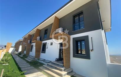 Menemen Villakent'te Havuzlu Butik Sitede 4+2 Satılık Villa