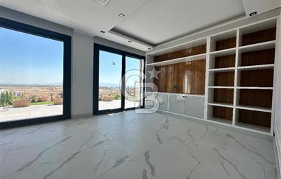 Menemen Villakent'te Havuzlu Butik Sitede 4+2 Satılık Villa