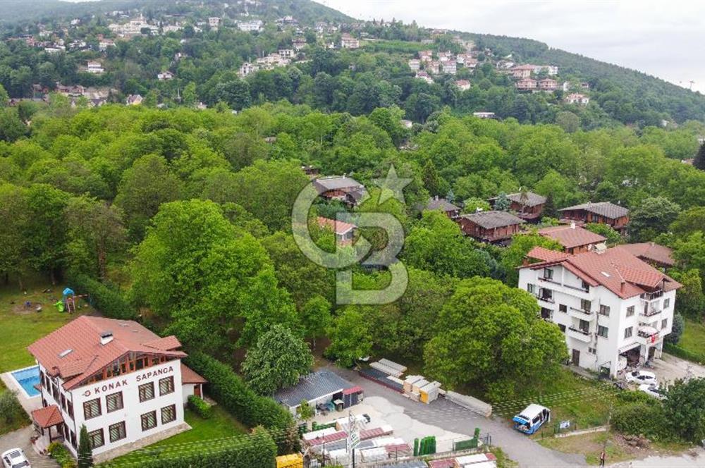 SAPANCA GİŞELERİN YANI BAŞINDA 2.048 M2 0.40 İMARLI SATILIK ARSA