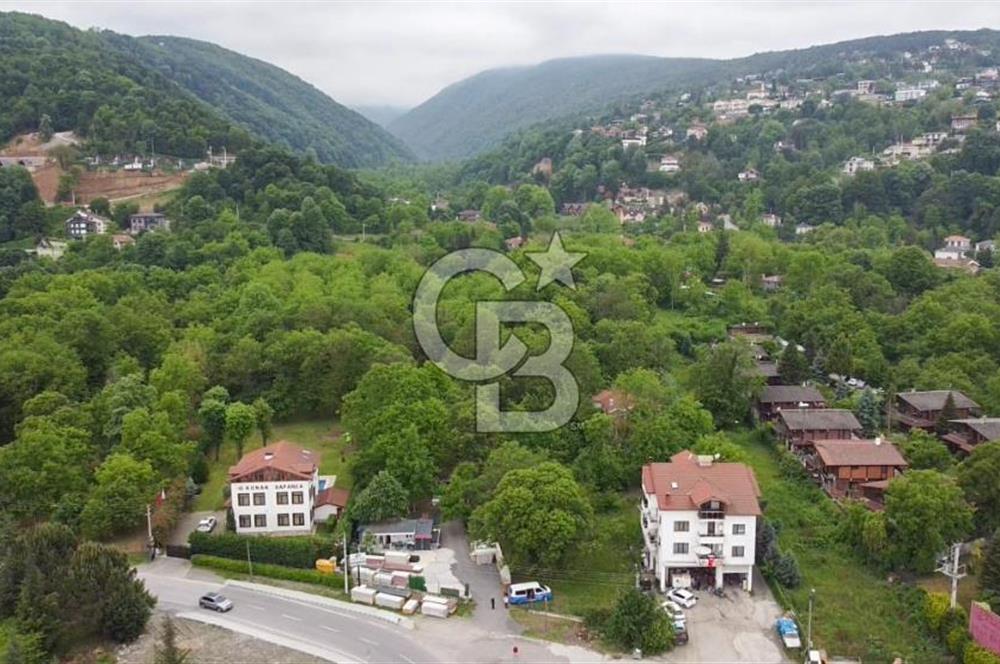 SAPANCA GİŞELERİN YANI BAŞINDA 2.048 M2 0.40 İMARLI SATILIK ARSA