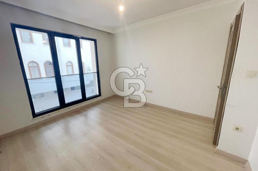 Ataşehir Esatpaşa'da Temiz ve Bakımlı KİRALIK 2+1 Daire