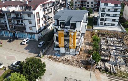 KOCAELİ BAŞİSKELE'DE DENİZ MANZARALI 3+1 ÇATI DUBLEKS DAİRE