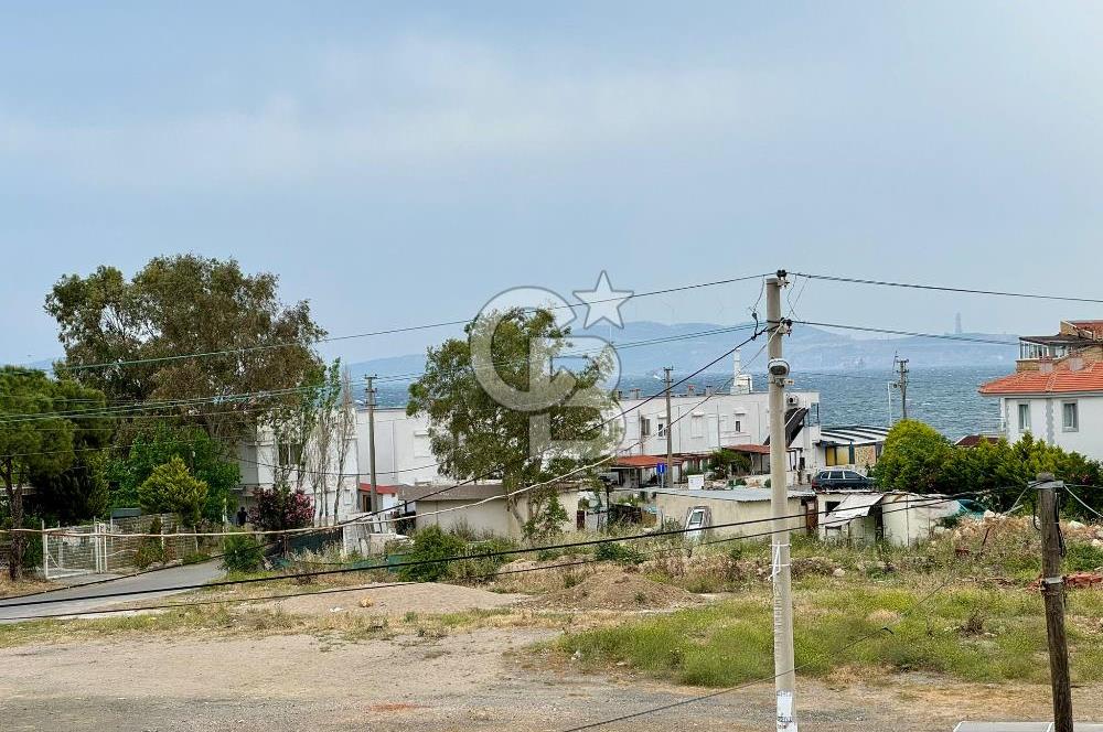  YENİFOÇA BURUNCUK'TA SATILIK DENİZ MANZARALI MÜSTAKİL VİLLA