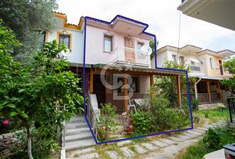 Foça İsmet Paşa Mahallesinde Satılık 3+1 Dubleks Villa