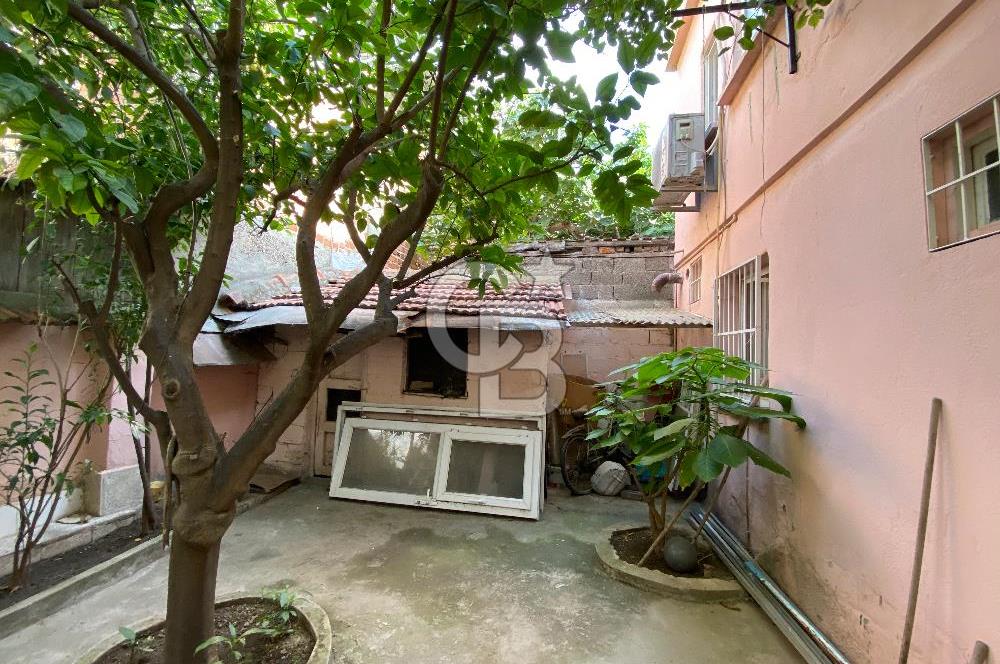 Duygu Akgül'den Çamdibi'nde Satılık 2 Katlı Müstakil Bahçeli Ev