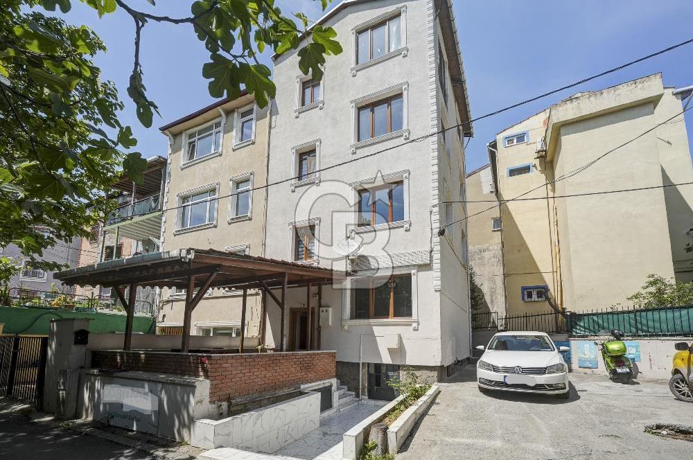 Reşitpaşa satılık bina Denizbank Sitesi   4katlı  müstakil 