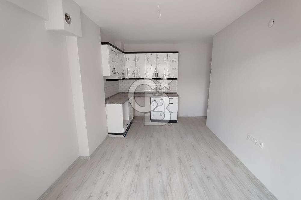 Bayraklı Alpaslan Mahallesi'nde BALKONLU 2+1 SATILIK SIFIR DAİRE