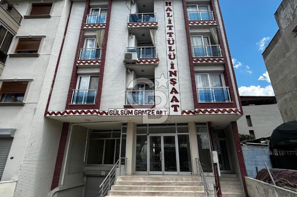 İzmir Karabağlar Ali Fuat Cebesoy Mahallesinde Satılık 2+1 Daire