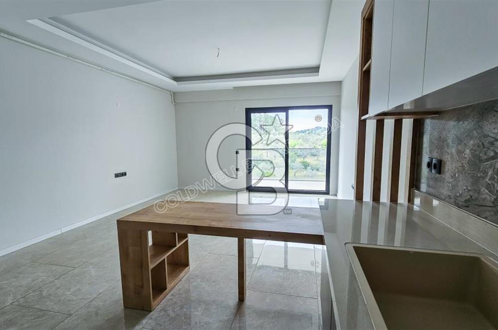 Kuşadası'nda Havuzlu Site İçerisinde Satılık 3+1 Sıfır Daire