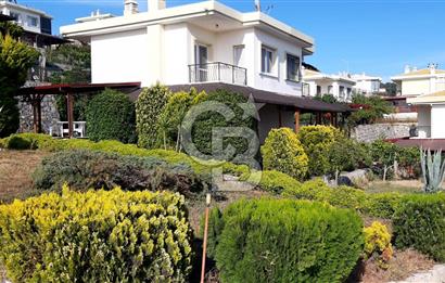 İzmir Seferihisar Ürkmez ‘de Eşyali Dubleks Kiralık Villa