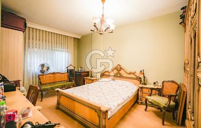 Kiralık  Ulus Selvi Sokak balkonlu 3+1 Ara Kat Daire