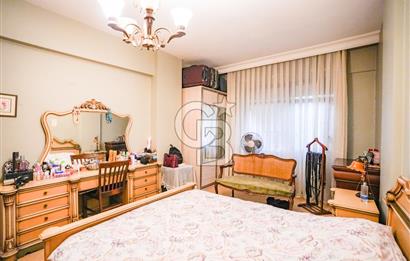 Kiralık  Ulus Selvi Sokak balkonlu 3+1 Ara Kat Daire