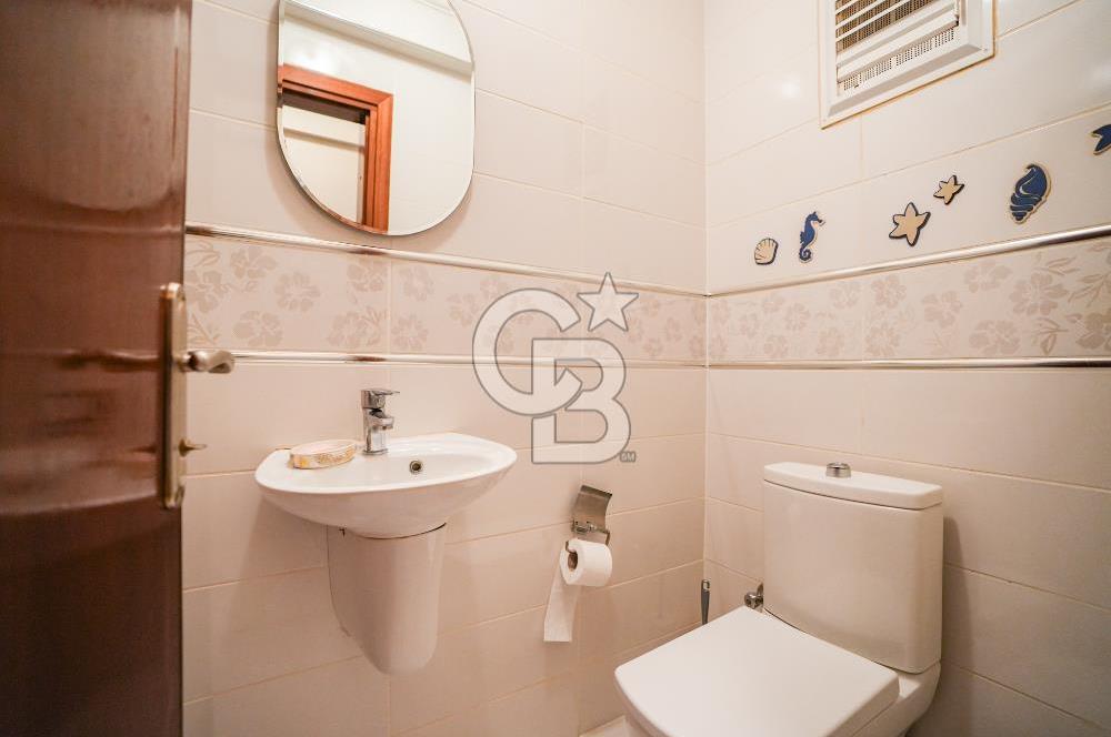 Kiralık  Ulus Selvi Sokak balkonlu 3+1 Ara Kat Daire