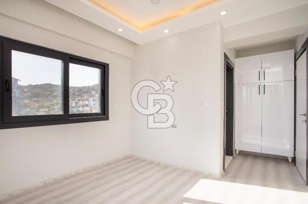 Çandarlı Eyko 'da 4+1 Panaromik Deniz Manzaralı Satılık Triplex