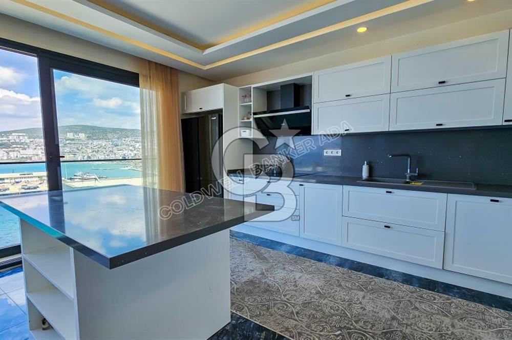 Denizle Bütünleşen Ev Kuşadası Liman Manzaralı Satılık 4+1 Villa