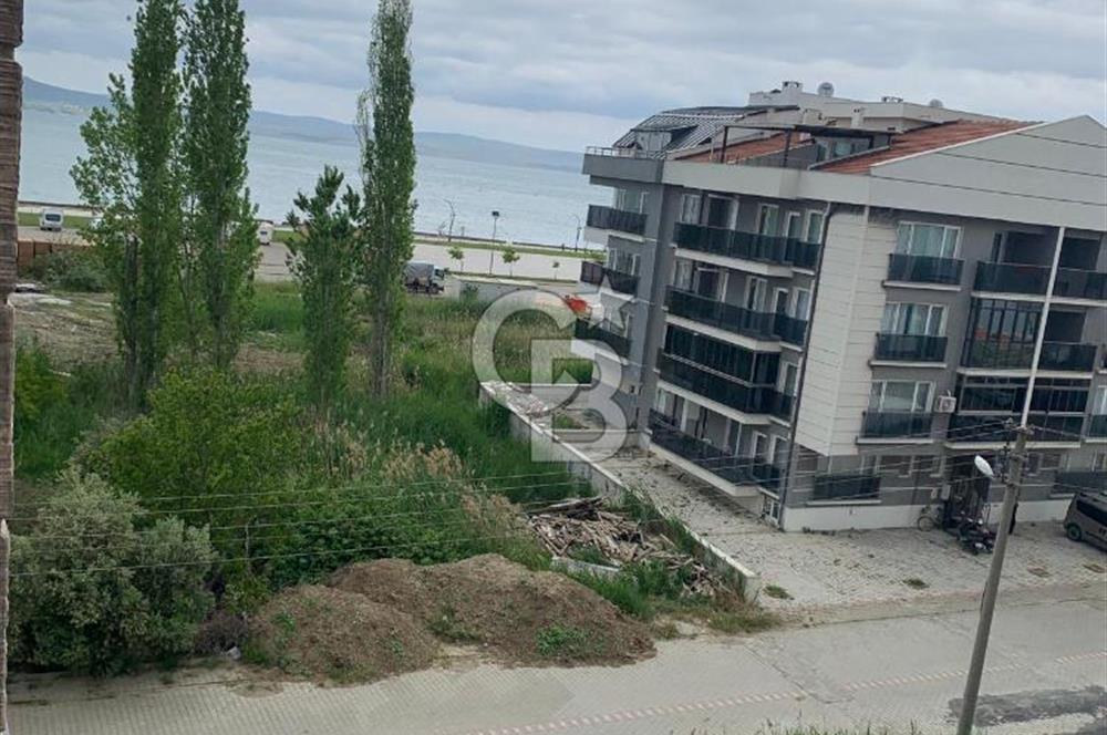 LAPSEKİ'DE YENİ KORDON'DA BOĞAZ MANZARALI 2+1 SATILIK DAİRE