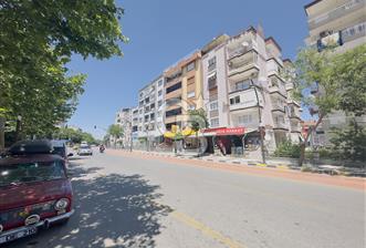 Manisa; Akmescit Cadde Üstü Satılık 90 m2 İşyeri & Dükkan