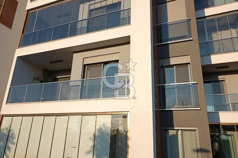 Ataşehir Modern Sitesi'nde Satılık Kapalı Mutfak 2+1 Daire