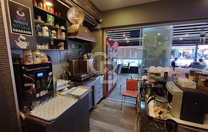 Bayraklı Sevgi Yolu ' nda DEVREN KİRALIK CAFE