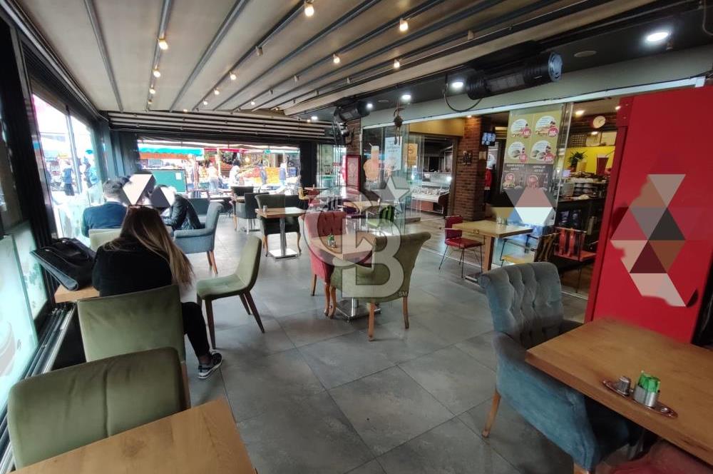 Bayraklı Sevgi Yolu ' nda DEVREN KİRALIK CAFE