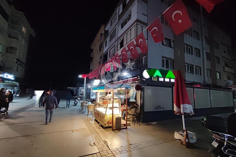 Bayraklı Sevgi Yolu ' nda DEVREN KİRALIK CAFE