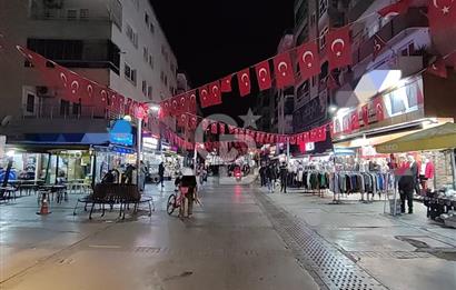 Bayraklı Sevgi Yolu ' nda DEVREN KİRALIK CAFE