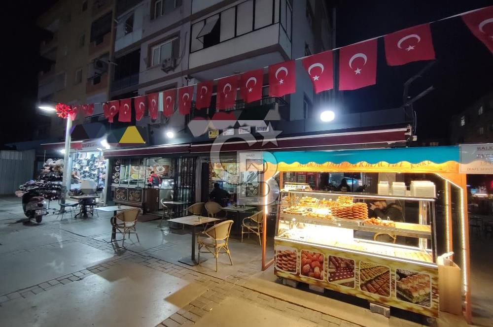 Bayraklı Sevgi Yolu ' nda DEVREN KİRALIK CAFE