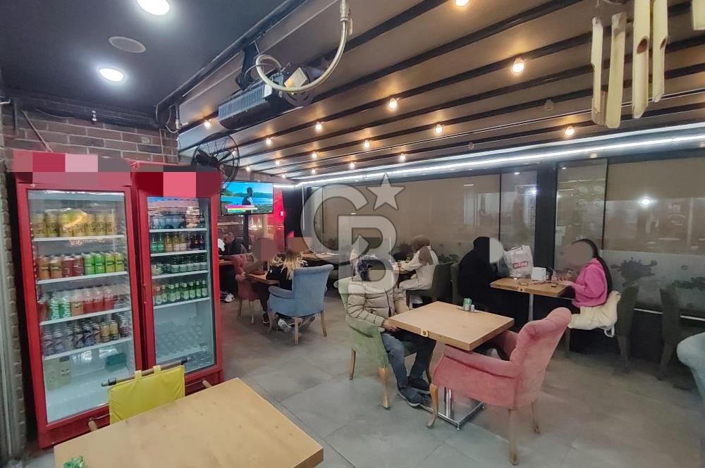 Bayraklı Sevgi Yolu ' nda DEVREN KİRALIK CAFE