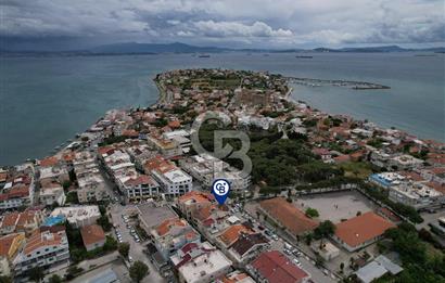 ÇANDARLI MERKEZ'DE EN İŞLEK CADDEDE SATILIK İŞYERİ