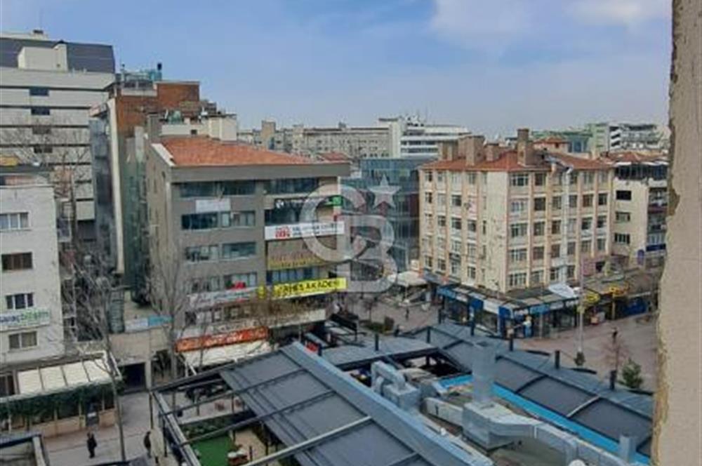 Mithatpaşa Caddesi Üzerinde Merkezi Yapılı ofis