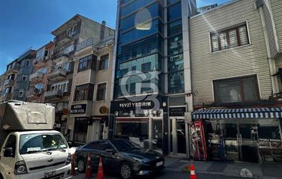 Kadıköy Merkezde Asansörlü Genç Binada Satılık 1+1 Ofis