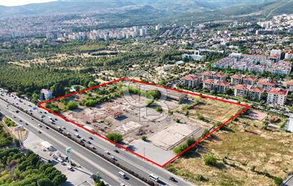 İzmir Bornova Erzene Merkezi Konumlu Satılık Ticari İmarlı Arsa